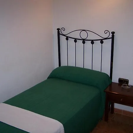 Adrian 招待所 匹扎拉